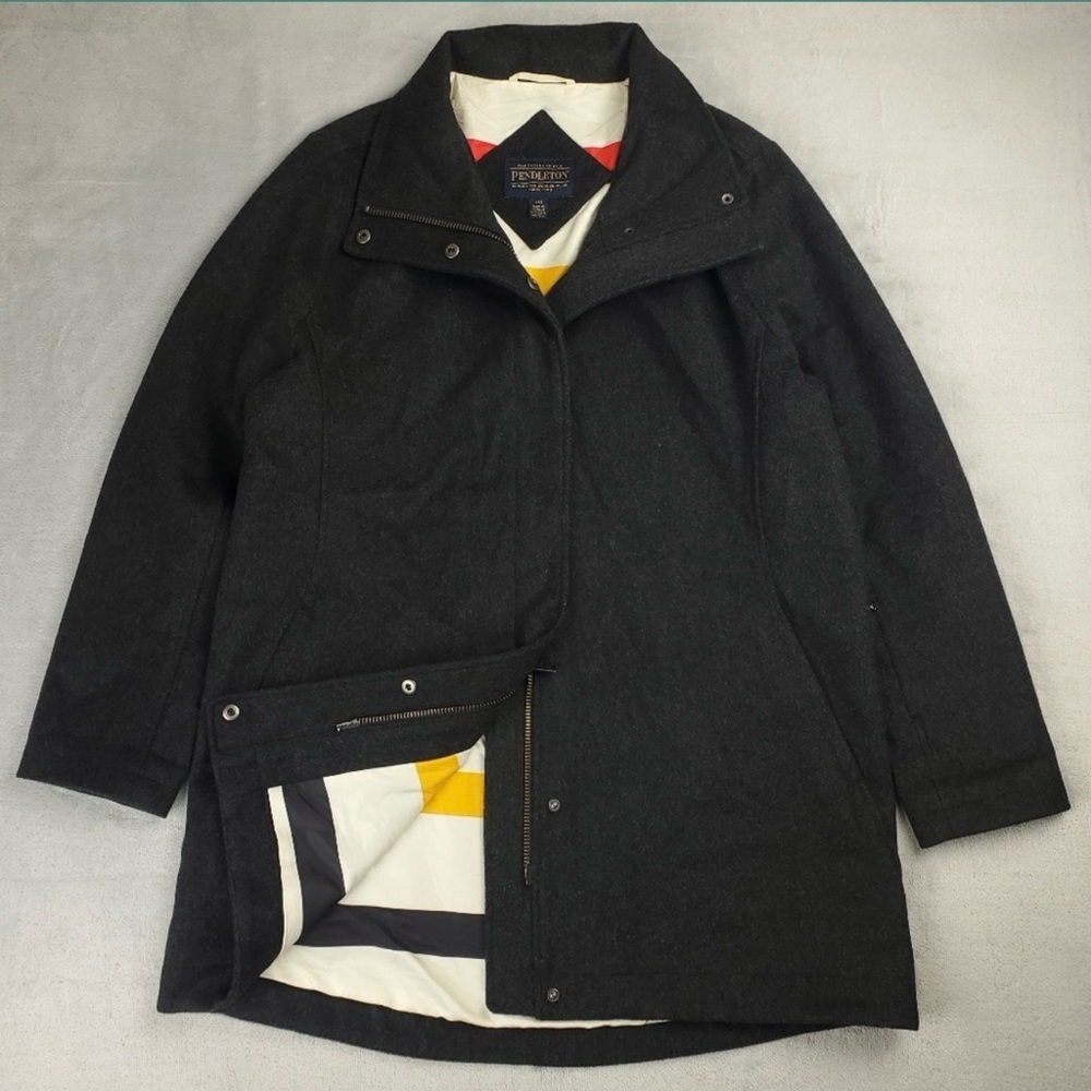 Vintage Pendleton Wool Overcoat Women’s Large Gray Zip Vintage Hudson Bay Stripe